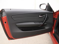 2011款 120i 2.0L 双门轿跑车