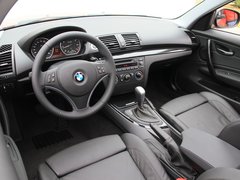2011款 120i 2.0L 双门轿跑车