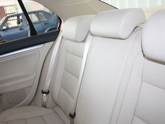 2011款 1.6L 自动 舒适型