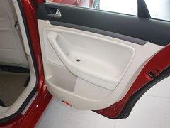 2011款 1.6L 自动 舒适型