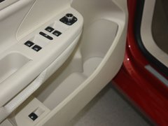2011款 1.6L 自动 舒适型