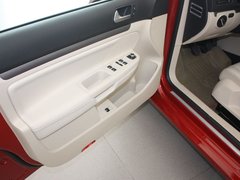 2011款 1.6L 自动 舒适型