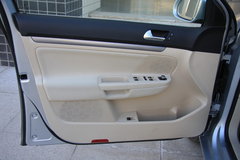 2011款 1.6L 自动 舒适型