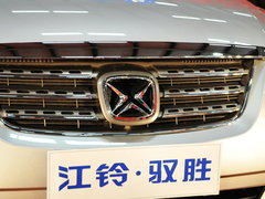 2012款 2.4L 手动 汽油两驱超豪华版 5座