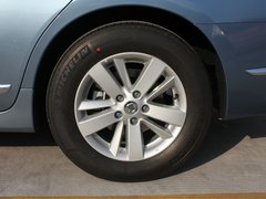2011款 2.5L 领先版