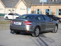 2011款 2.0L 自动 舒适型
