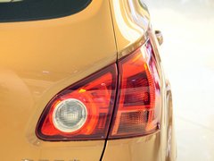 2011款 2.0L 手动 XL 火 2WD 5座