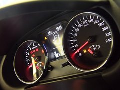 2011款 2.0L 手动 XL 火 2WD 5座