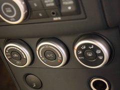 2011款 2.0L 手动 XL 火 2WD 5座