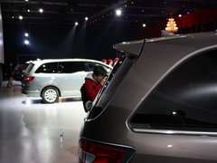 2011款 2.4L CT舒适版 7座