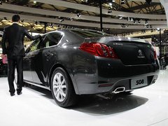 2011款 2.3L 自动 旗舰版
