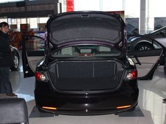 2011款 2.0 自动 豪华型