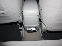 2011款 2.0 自动 豪华型