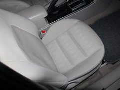 2011款 2.0 自动 豪华型