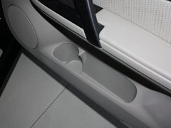 2011款 2.0 自动 豪华型