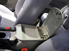 2011款 2.0 自动 精英型