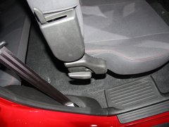 2011款 1.5L 自动 豪华型 7座