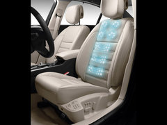 2011款 2.0 CVT 豪华导航版