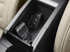 2011款 2.0 CVT 豪华导航版
