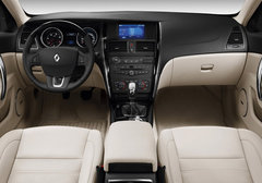 2011款 2.0 CVT 豪华导航版