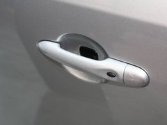 2011款 2.0 CVT 豪华导航版