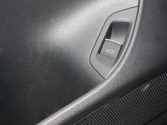 2011款 1.8T 自动 尊荣版