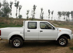 2011款 2.4L 汽油两驱标准型