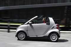 2010款 1.0L AMT 硬顶 基本版