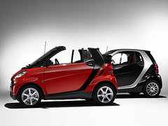 2010款 1.0L AMT 硬顶 基本版