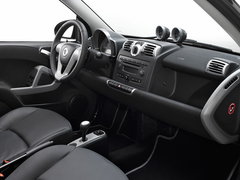 2010款 1.0L AMT 硬顶 基本版