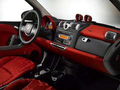 2010款 1.0L AMT 硬顶 基本版