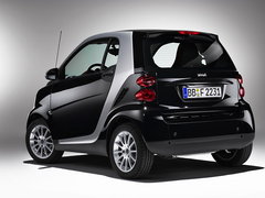 2010款 1.0L AMT 硬顶 基本版