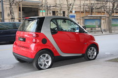 2010款 1.0L AMT 硬顶 基本版