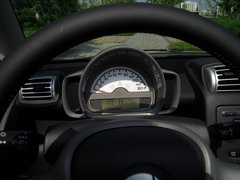 2010款 1.0L AMT 硬顶 基本版