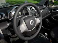 2010款 1.0L AMT 硬顶 基本版