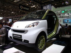 2010款 1.0L AMT 硬顶 基本版