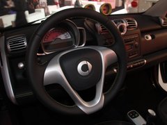2010款 1.0L AMT 硬顶 基本版