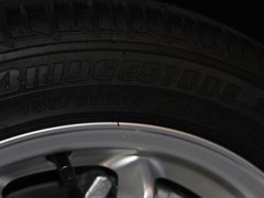 2010款 1.0L AMT 硬顶 基本版