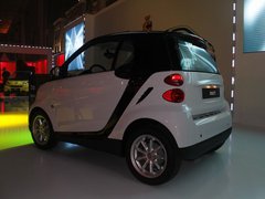 2010款 1.0L AMT 硬顶 基本版