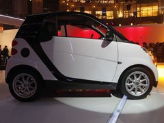 2010款 1.0L AMT 硬顶 基本版