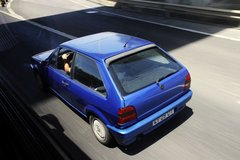 2010款 1.0L AMT 硬顶 基本版