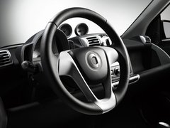 2010款 1.0L AMT 硬顶 基本版