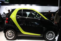 2010款 1.0L AMT 硬顶 基本版