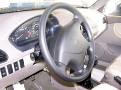 2005款 TJ7111B-XS 1.1 MT 三缸两厢