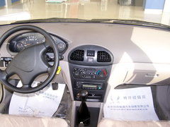2005款 TJ7111B-XS 1.1 MT 三缸两厢