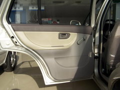 2005款 TJ7111B-XS 1.1 MT 三缸兩廂