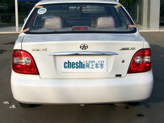 2005款 TJ7111B-XS 1.1 MT 三缸两厢