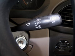 2005款 TJ7111B-XS 1.1 MT 三缸两厢