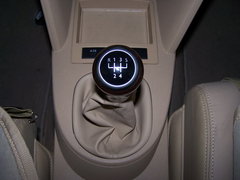 2006款 1.8T 手动 豪华型 5座