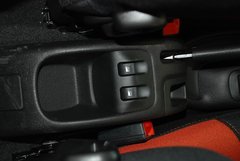 2006款 1.6L SX 自动 